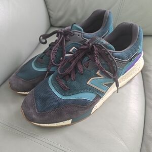 New Balance‎ 997H Men's Size 10 US CM997HJ6 Green Black Low Top Athletic Shoes